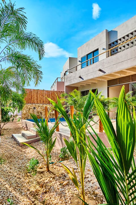Comfortable villa/ 8 people/private pool