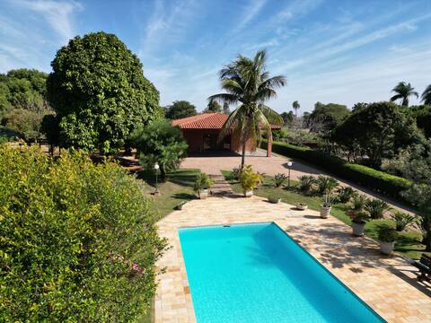 Casa de campo com 6 suítes