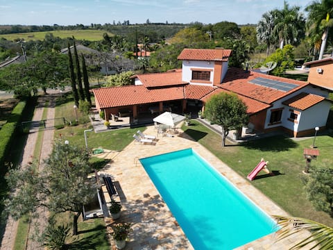 Country house with 6 en suites