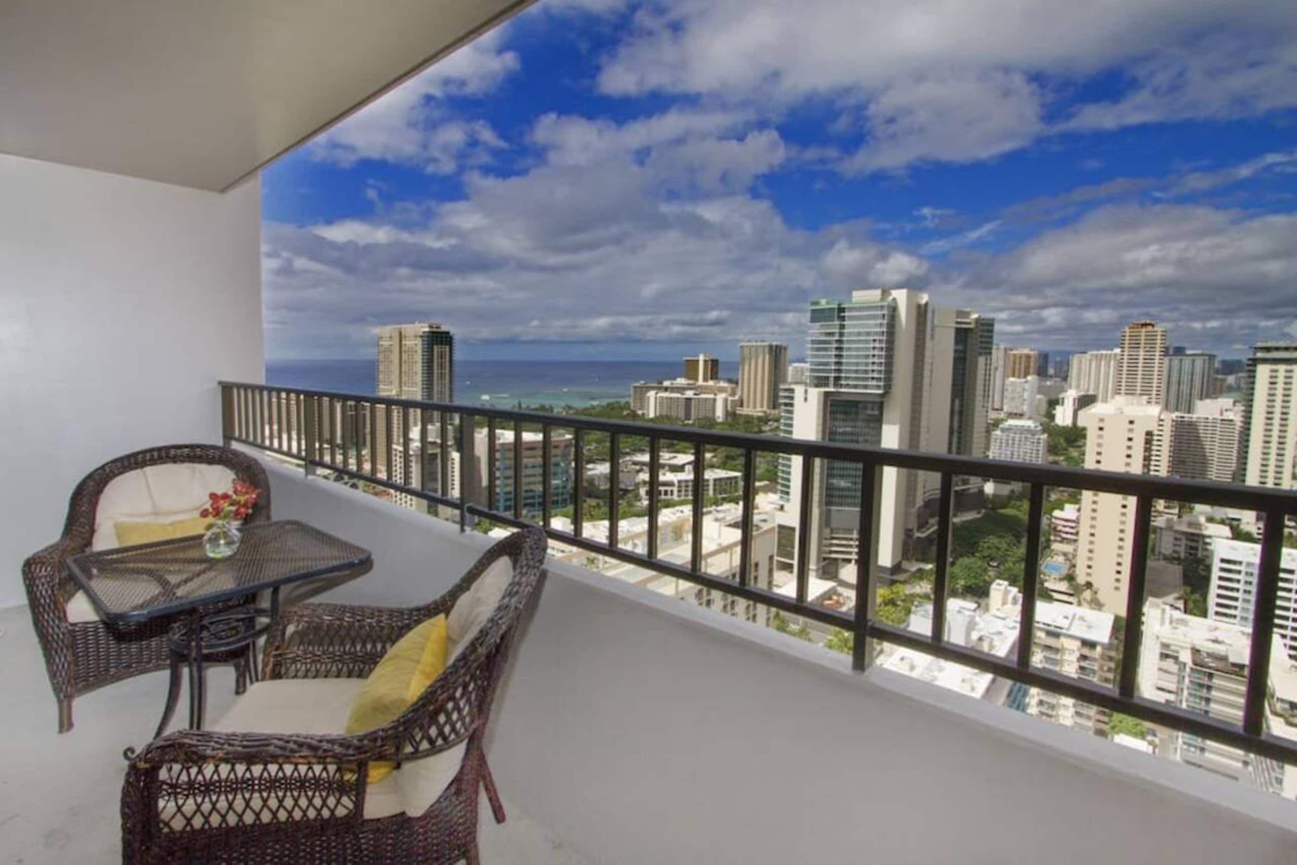 Waikiki District - Penthouse! - Image 13