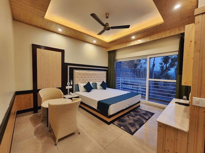 Luxury Room | Balcony Sit Out - Kasauli
