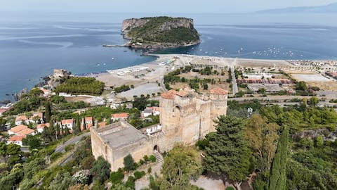 Your Medieval experience w/modern comfort