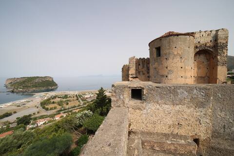 La Guardia del Castello Fiuzzi a Praia a Mare