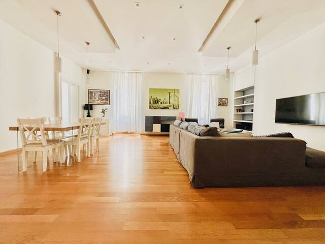 Anna Rome Vatican Luxury