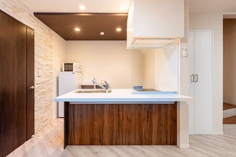 8-minute walk from Saitama Shintoshin Station | Within walking distance of Saitama Super Arena | Ide