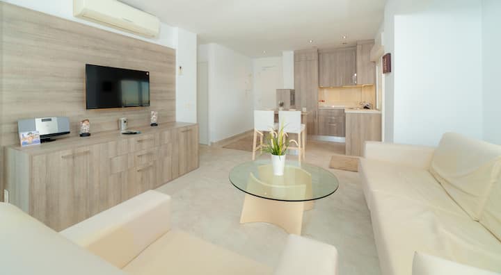 Apartamento Moderno En La Arena Frente Al Mar - Cala Millor