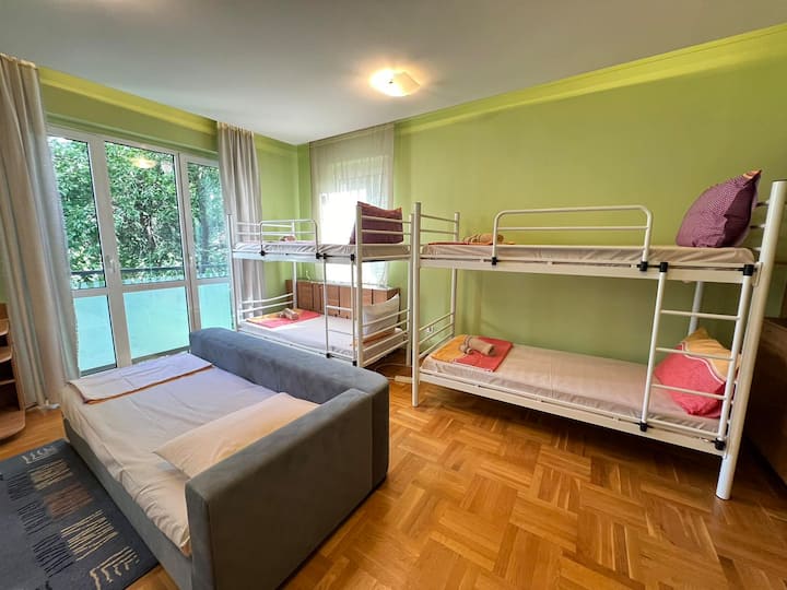Mumbai 150 Sq. M 2bdr Near Vitosha Blvd And Ndk - Bulgaria