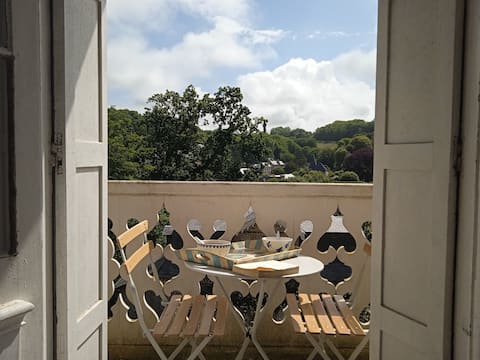 Walking distance to the beach for this villa between sea and nature