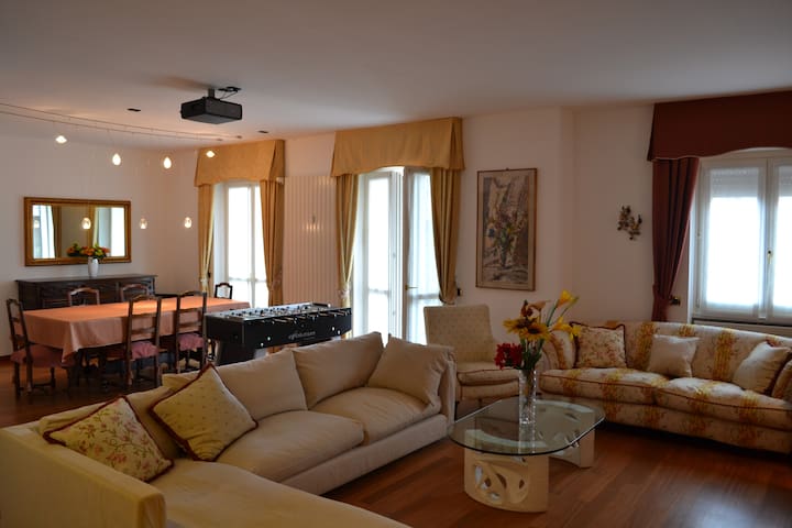 Feel at Home in Milan’s Top 4BR/4BA Retreat!