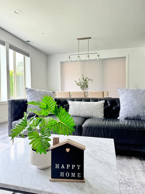 This is Us at Home at Lake WA (Live Work Play)