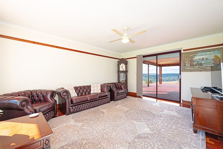 Goldfields View - One Tree Hill
