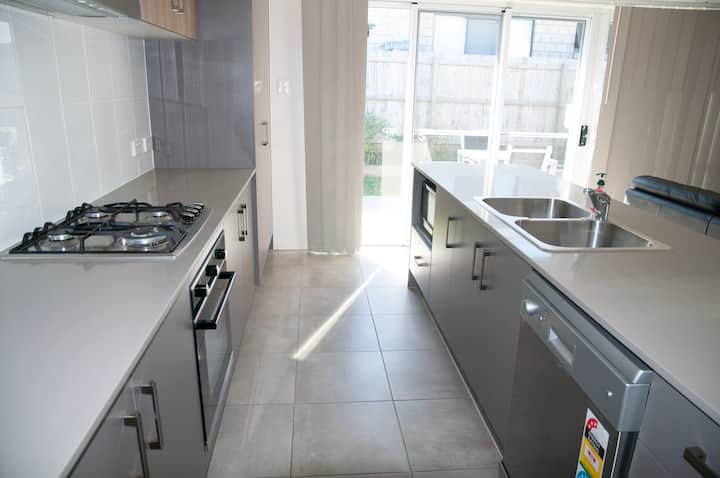 4 Bedroom Unit At Logan Reserve - Gold Coast