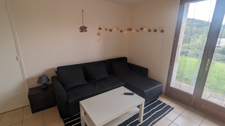 Studio Indépendant Et Jardin, Vue Montagne - Lac de Serre-Ponçon