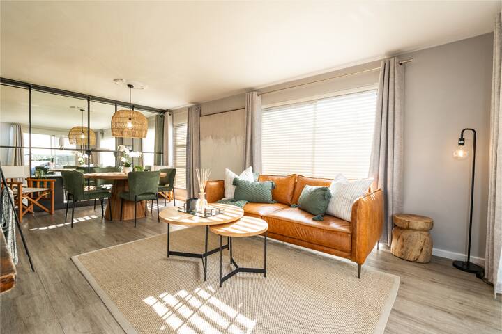 Luxury Green Point Apartment gallery image 3