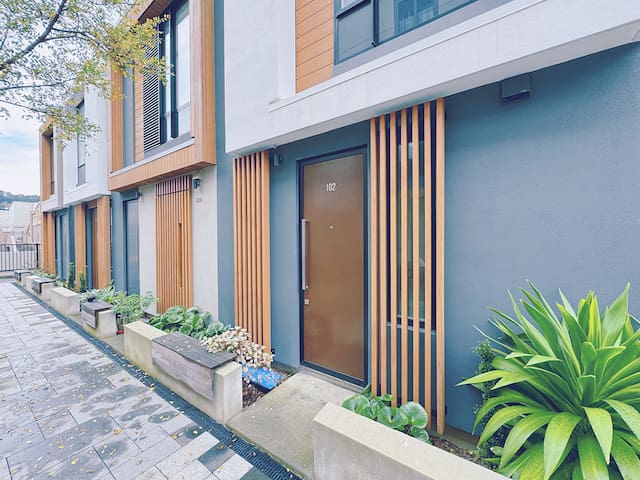 Superstay managed Airbnb listing 3