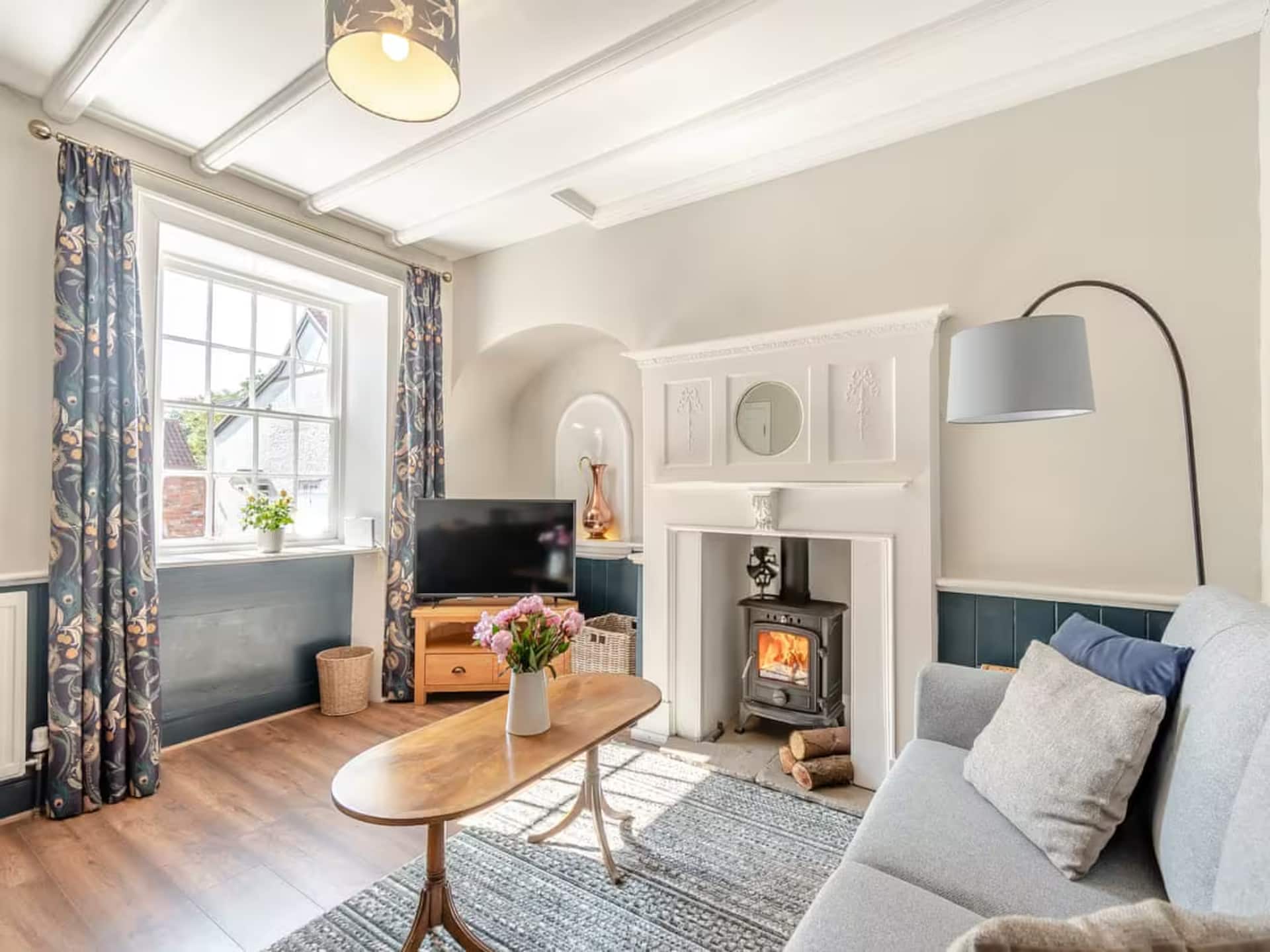 Priests Abode - Delightful 2 bedroom cottage