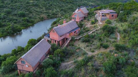 Cliffhanger Lodge