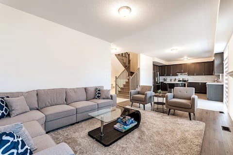 Beautiful Home Near Buffalo & Niagara Falls