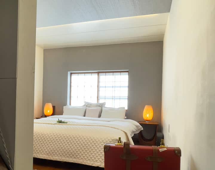 საძინებელი 1