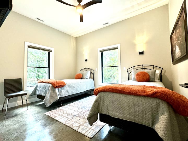 Bedroom 2 has two XL Twin beds. Let us know if you wish to have us put the two twin beds together to make a king bed prior when you make your reservation.