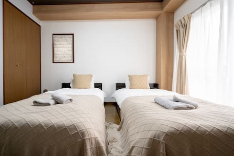 F21c Near Ueno & Akihabara!Close to Nippori station!Direct access to Shinjuku Ikebukuro Airport!