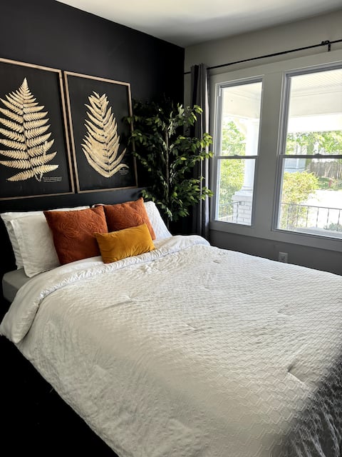 Cozy Washington, D.C. Suburb Retreat