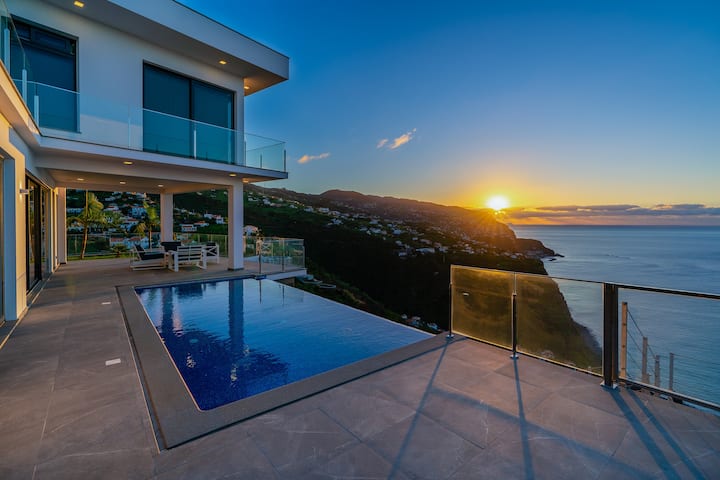 Villa Panorama 2 - Luxury Villa in Ponta do Sol