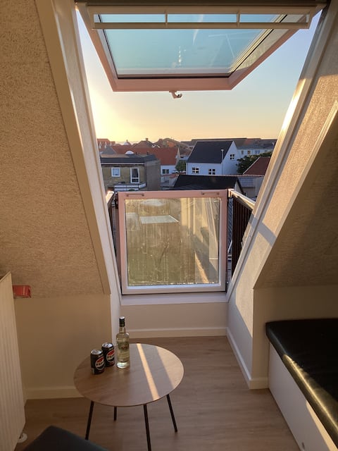 Beautiful new apartment 
with private bathroom