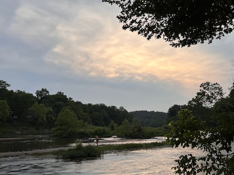 Rio Vista Falls River Home