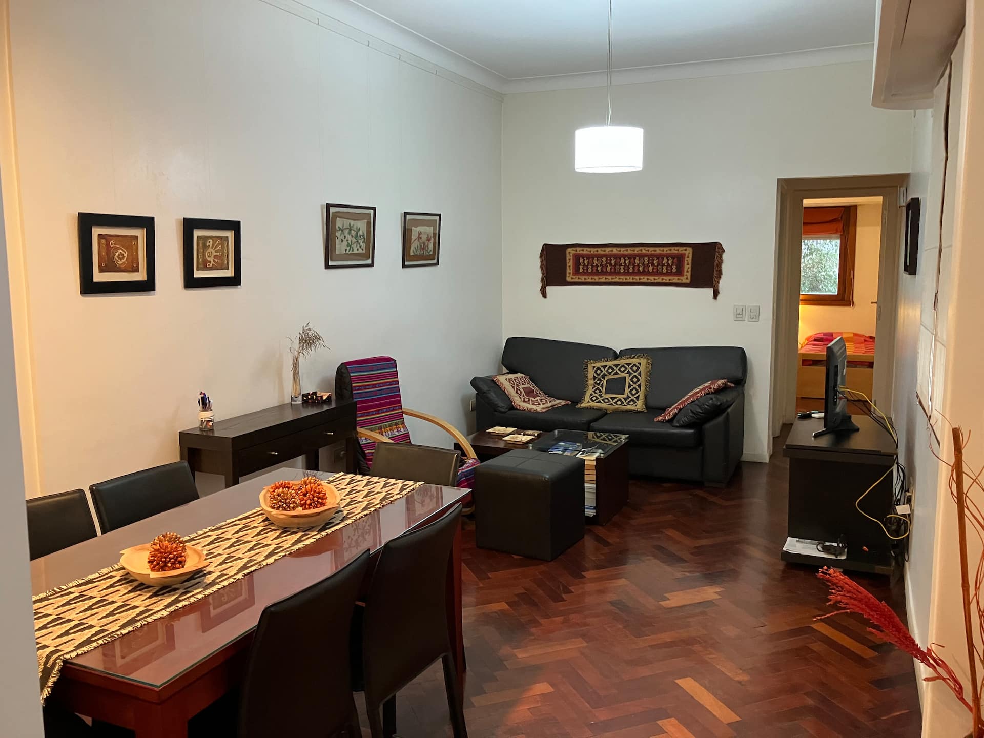 Family apartment in Plaza Guemes
