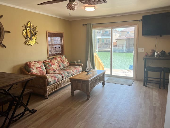 Shore's Fun Casita - Port Isabel, TX