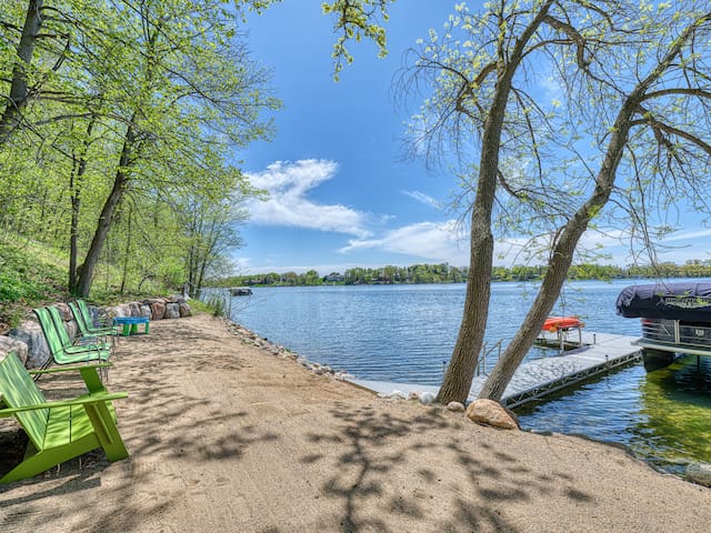 NEW! Maple Lake Retreat – All Season