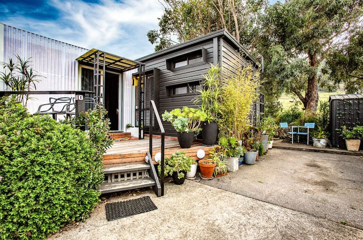 Ella B – caravan park location