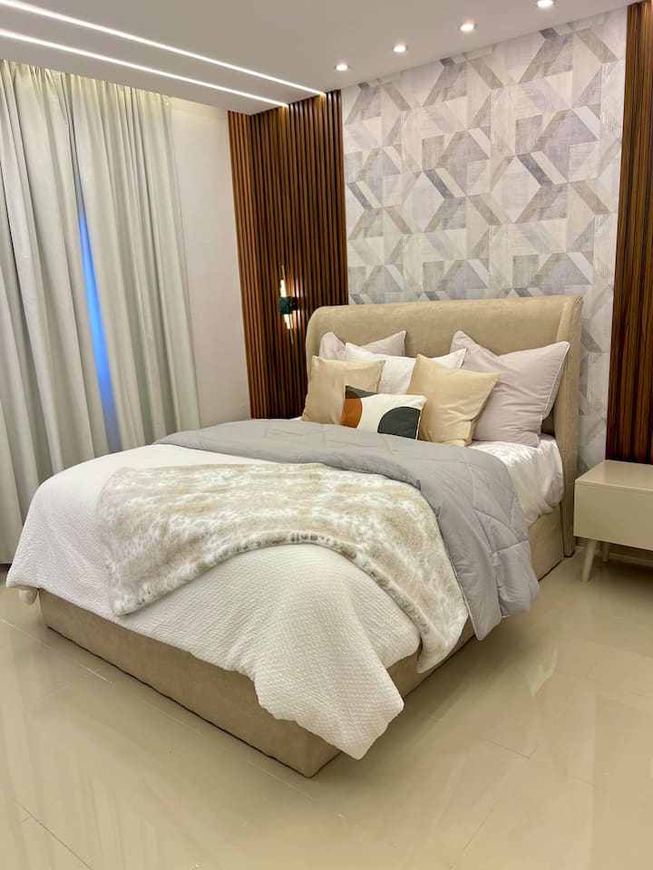 საძინებელი 1