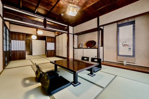 Gifu Old Machiya. Castle & River. Full Comfort.