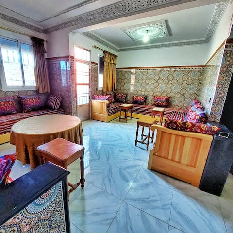 Top Airbnb: 2nd floor apartment, sea view in Larache