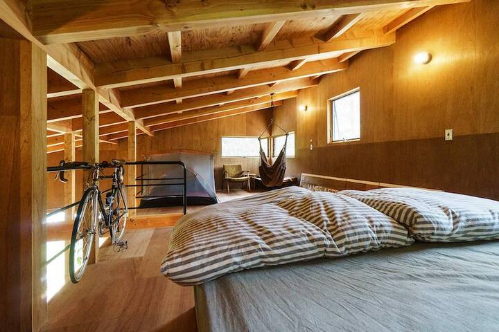 青梅 御岳ハウス：御嶽駅から徒歩3分！山遊びにも川遊びにも、自然を満喫できる大人の隠れ家コテージ gallery image 5