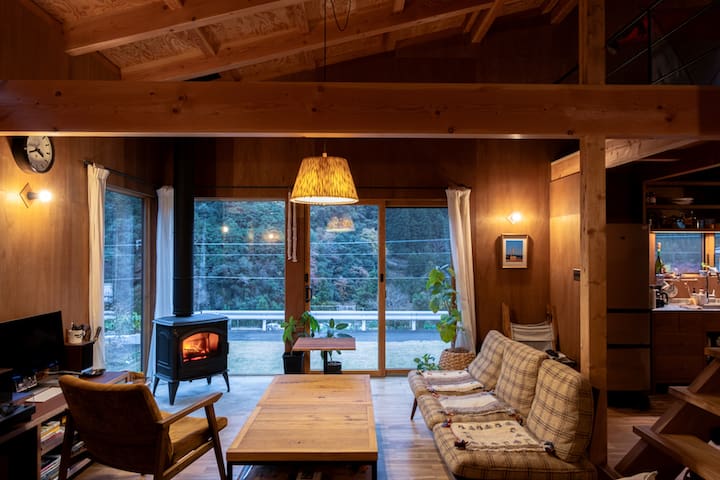 Riverside Mountain Cottage Near Mitake Station