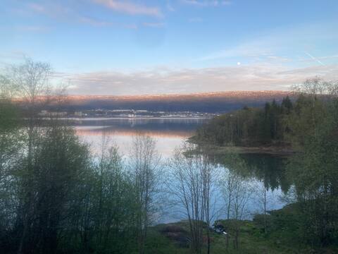 House by the fjord in Mo i Rana