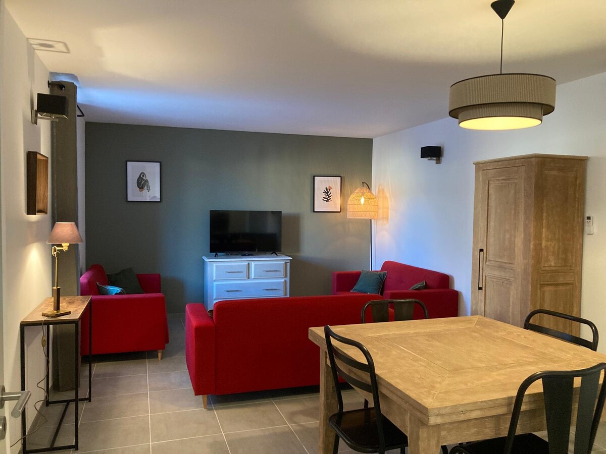 Top Airbnb: Welcome to the Bastide Lola in Bédoin