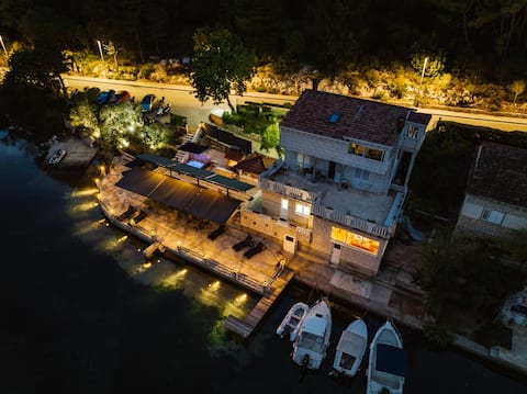 Mirakul Apartment