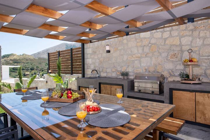 Esotico Escape Villa – Sea view and serenity! gallery image 3