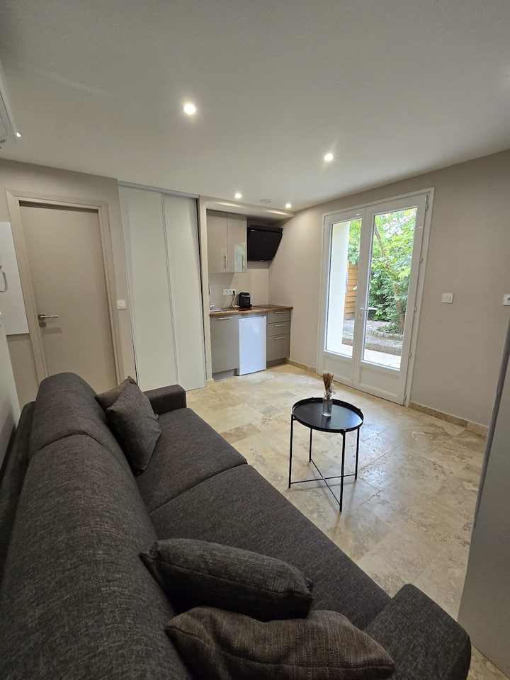 Charmant Studio En Rez De Jardin - Cagnes-sur-Mer