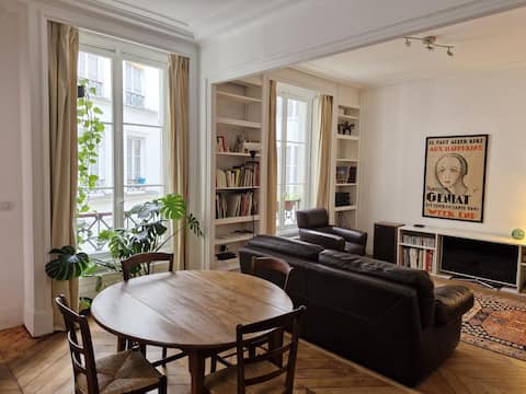 Annonce Airbnb populaire: charming apartment Luxembourg à Paris 6e Arrondissement