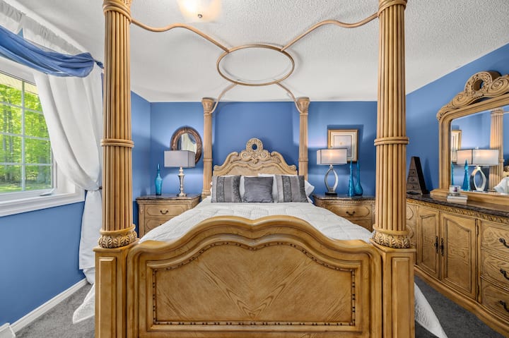 The Prince's Suite - located on main floor, with queen bed, garden views and ample closet space.