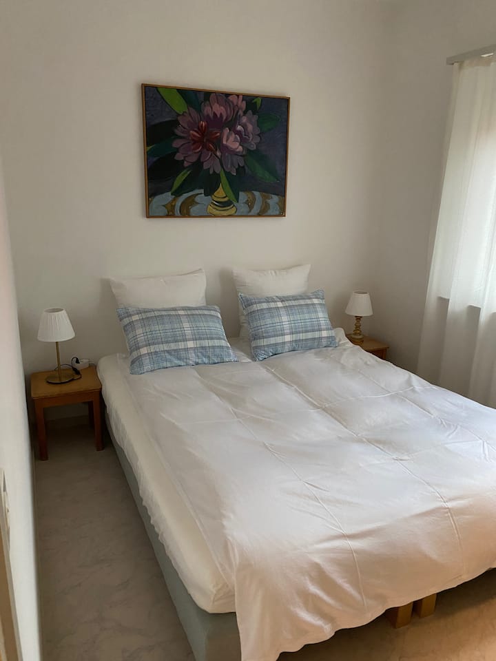 Kitanda cha watu wawili 160 x 200 au 2 x kitanda cha mtu mmoja 80 x 200 kila kimoja