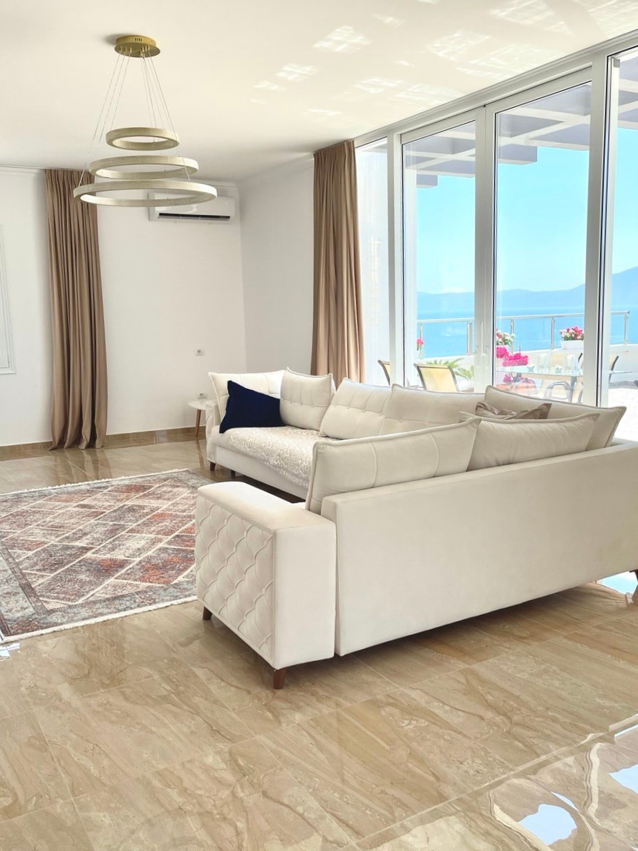 Listing 1195502335854532372