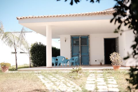 Villa Egeo 3 bedr + 4 Bathrooms + Parking