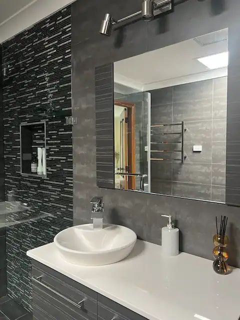 Private Hillside Suite