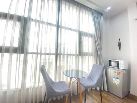 Lovely 1BR Studio With Full Sunlight Near Central